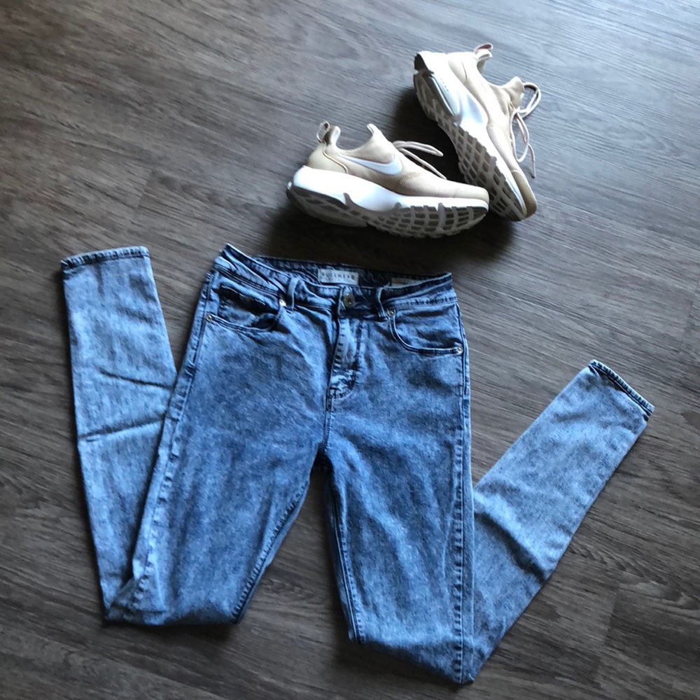 High Rise Bullhead Skinny Jean - Picture 2 of 2